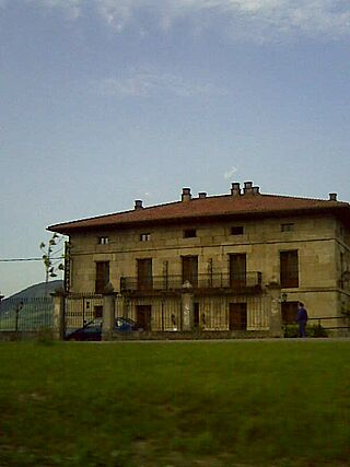 Casona en Toranzu (Cantabria).jpg