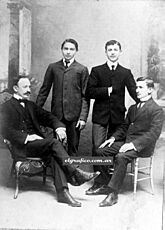 Archivo:Club independiente hermanos degeorgi fundadores