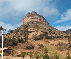 Corona del Inca, Yarowilca, Huánuco Perú.jpg