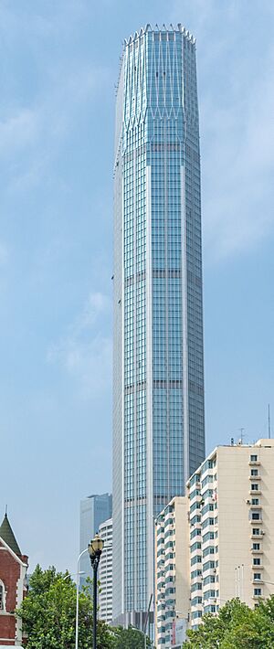 Archivo:Dalian International Trade Center, Aug2018 (cropped)