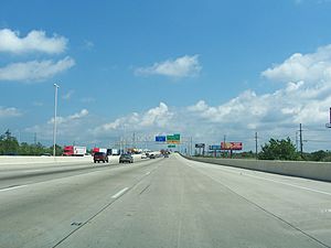 Archivo:Eastbound Borman Expressway, Hammond, Indiana