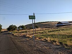 Entrance to Boyd, Oregon.jpg