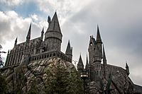 Archivo:Hogwarts (29353868725)