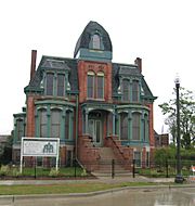 Archivo:House on Edmund Detroit Woodward East