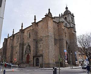 Archivo:Iglesia Parroquial de Santiago 