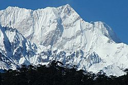 Archivo:Kangchenjunga East Face from Zemu Glacier