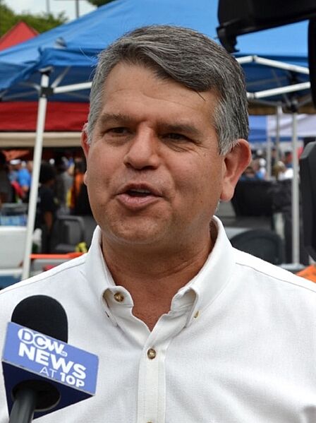 Luis Parada (cropped)