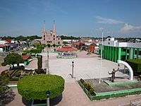 Archivo:Nacajuca Parque principal