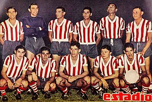Archivo:Paraguay en el Sudamericano 1953, Estadio, 1953-04-25 (519)