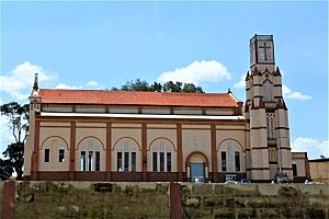 Archivo:Porto Novo Cathedral