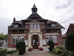 Sequehart (Aisne) mairie.JPG