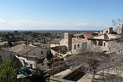 Vue sur Robion.JPG