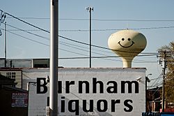 Water tower with smiley in Calumet City, Illinois.jpg