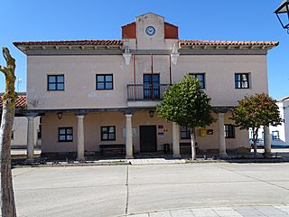 02 Foncastin ayuntamiento by Lou.jpg