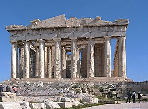 El Partenón es uno de los símbolos más reconocibles de la era clásica y ejemplifica la cultura griega antigua.