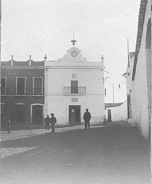 Archivo:AYUNTAMIENTO SANTA MARTA