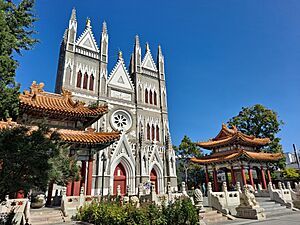 Archivo:Church of the Saviour, Beijing 5