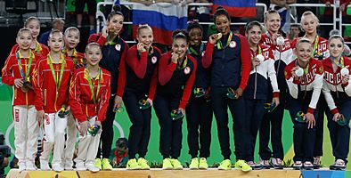 Archivo:EUA levam ouro na ginástica artística feminina; Brasil fica em 8º lugar (28264937223)
