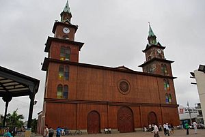 Archivo:Iglesia Matriz de Santa Elena