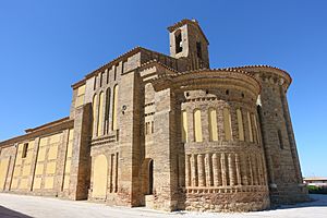 Archivo:Iglesia de San Gervasio y San Protasio, Santervás de Campos 04