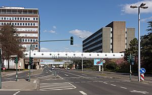 Leverkusen, straatzicht Bayer - Science for a better life foto2 2015-04-18 12.10.jpg