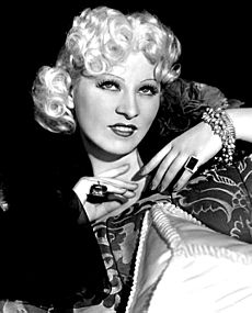 Archivo:Mae West - 1936