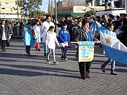 Archivo:Representantes de la escuela Eluned Morgan de Trelew 01