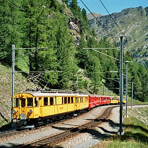 Archivo:Swiss Rail Rhb ABe 4 4