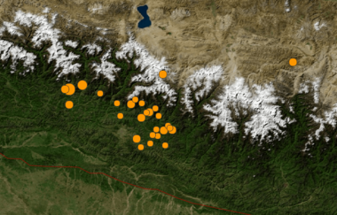 Archivo:U.S. Geological Survey 2015 Nepal Earthquake and aftershock map