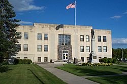 Walsh County Courthouse.jpg