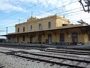 Archivo:Antiga Estació de tren de Roda de Berà