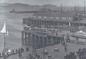 Archivo:Auckland Waterfront Looking NE in 1905