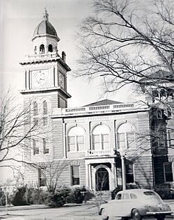 Bradco courthouse3.jpg