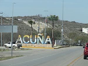 Archivo:Entrada a Ciudad Acuña