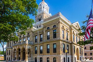 Archivo:Gratiot County Courthouse