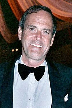 Archivo:John Cleese at 1989 Oscars