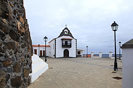 La Palma - Puntallana - Tenagua - Calle la Lomadita - Iglesia del Sagrado Corazon de Jesus 01 ies.jpg