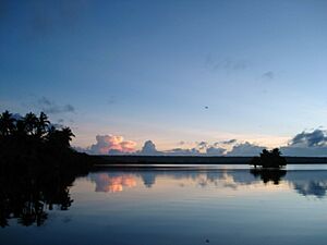 Archivo:LakeTeganoRennell