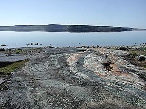 Archivo:Nuvvuagittuq belt rocks