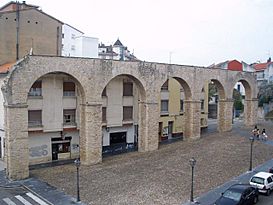 Oviedo - Acueducto de los Pilares.JPG