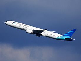 PK-GIE Garuda Indonesia Boeing 777-3U3(ER) cn29147, Take off from Schiphol (AMS - EHAM), The Netherlands.JPG