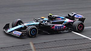 Archivo:Pierre Gasly 2024 Chinese GP