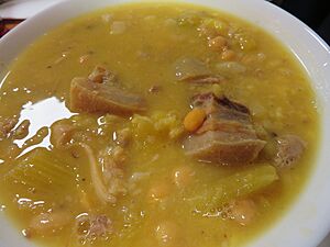 Archivo:Plato con cocido de olla y sacramentos