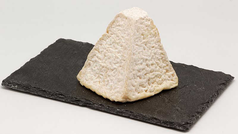 Pouligny-saint-pierre (fromage) 03