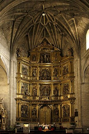 Archivo:Retablo de la iglesia de Santiago