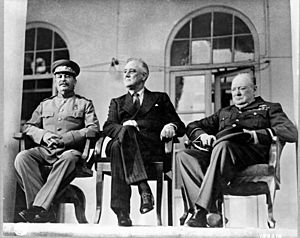 Archivo:Teheran conference-1943