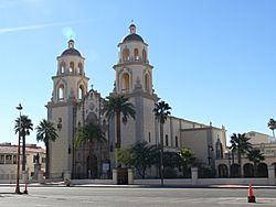 Tucson - Cathédrale Saint-Augustin - 1.jpg