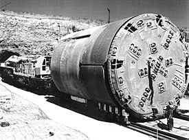 Archivo:Tunnel Boring Machine (Yucca Mt)