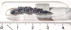 Archivo:Vanadium crystal vakuum sublimed