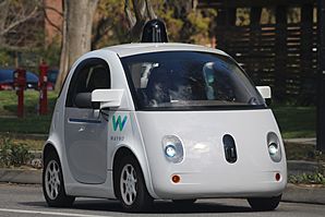 Archivo:Waymo self-driving car front view.gk